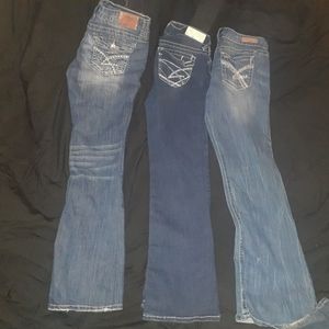 Womens size 11 Amethyst Jean's. Great condition.  Selling as a lot of 3